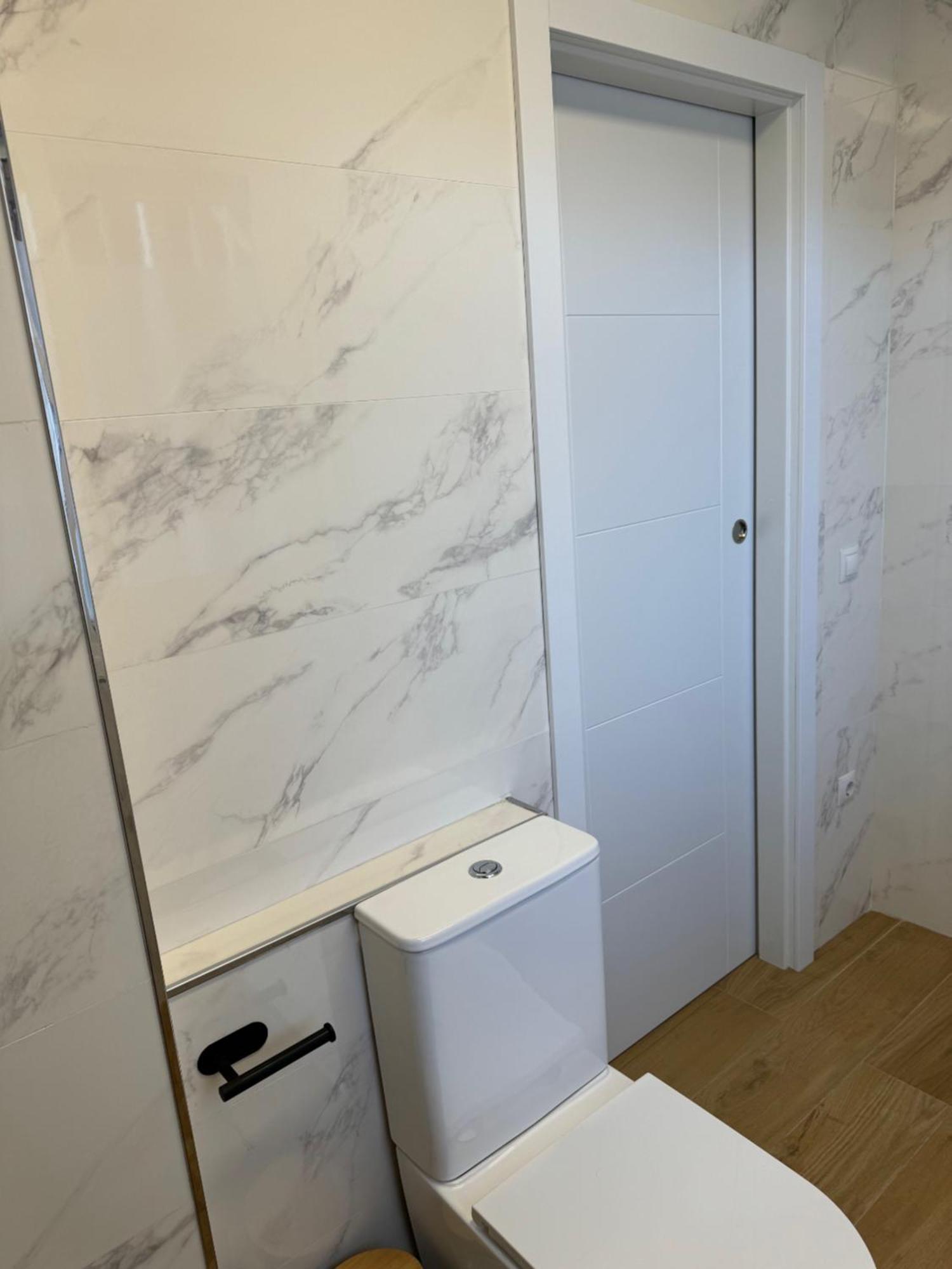 Mediterranean Malagueta Suite Málaga Exterior foto
